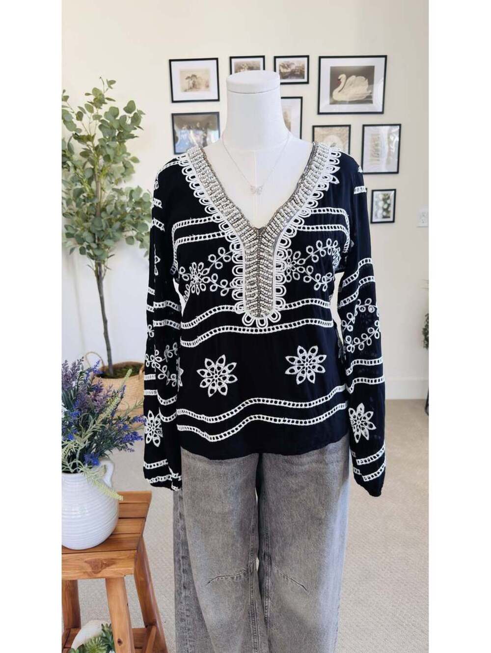 Boston Proper Embroidered Beaded V-Neck Blouse Size M